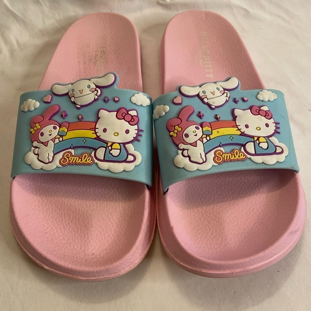 🩵 Hello Kitty and Friends by Sanrio slide pink sandals size 35-36 - Picture 2 of 7
